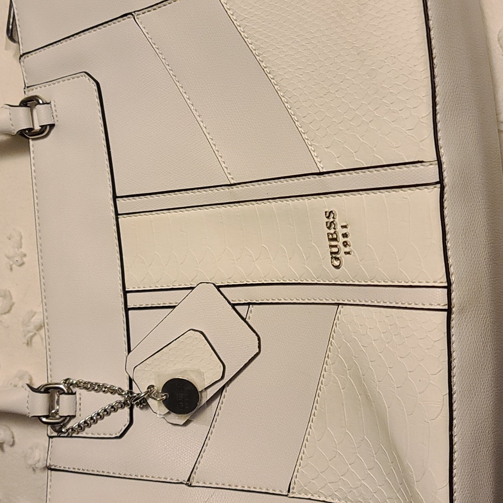 Guess shoulder bag